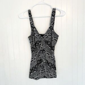White House Black Market top - XS